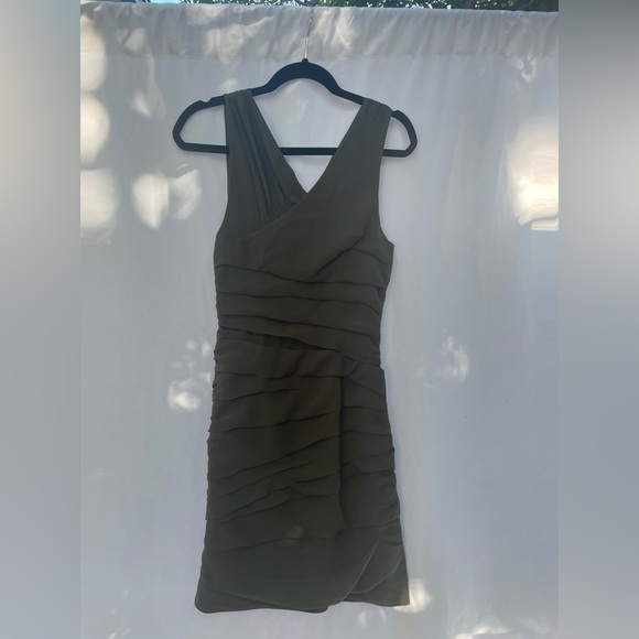Aqua Olive Green Ruched Abstract Shoulder Mini Dress (Small) - Picture 5 of 6
